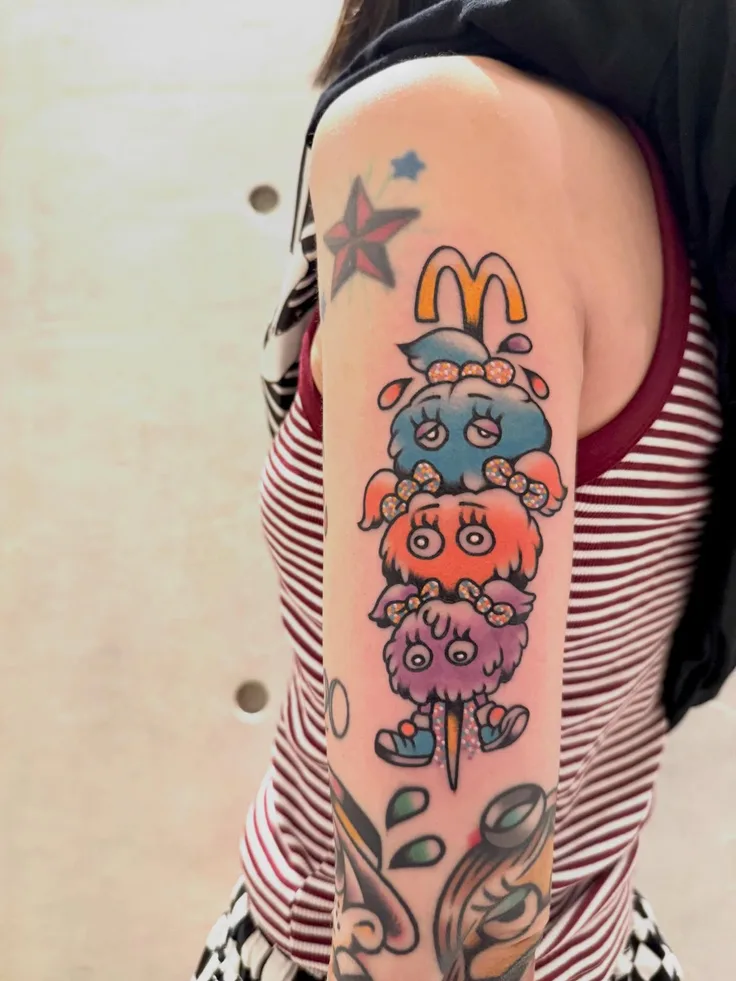 フライガールのタトゥー