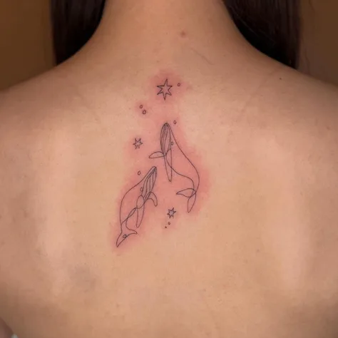 蝶やクジラのガールズタトゥー