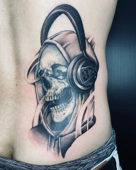 スカルと蝶