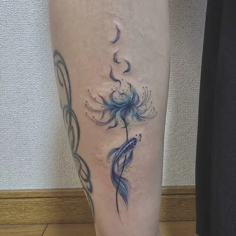 金魚と花