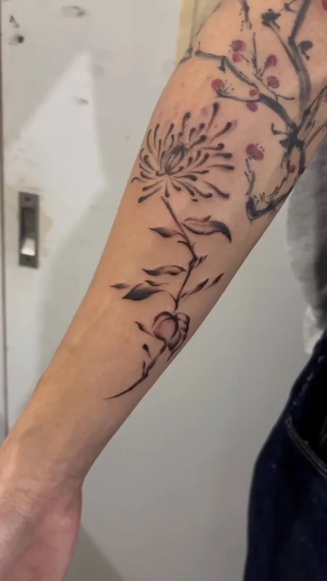 花と草木のタトゥー