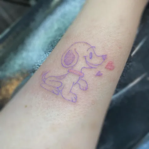スヌーピーのカラータトゥー