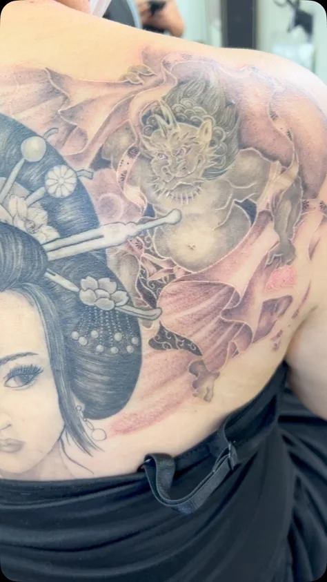 風神雷神図 芸者