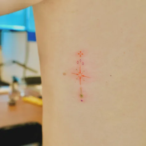 남성분 옆구리에 새겨드렸어요! 🧚