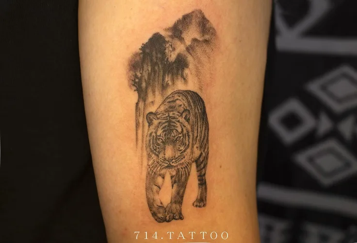 腕のタトゥー