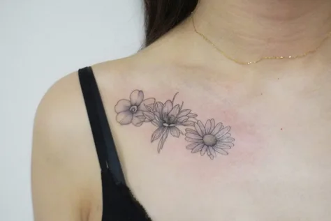 花のタトゥー