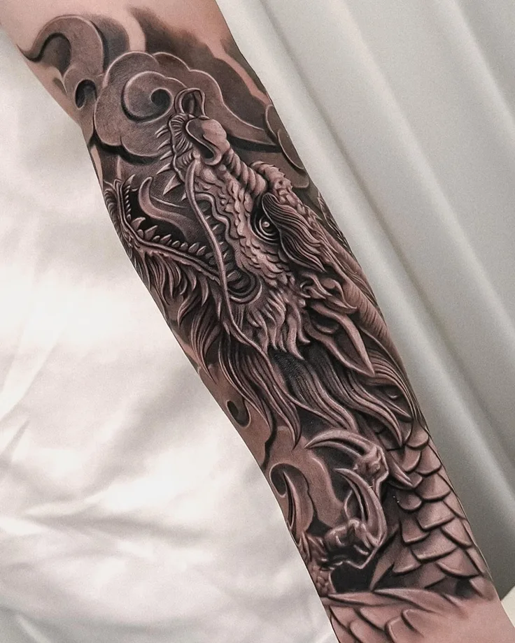 龍のタトゥー