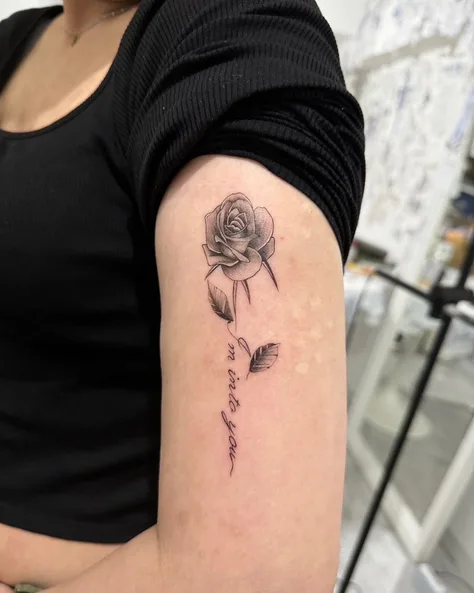 花のタトゥー