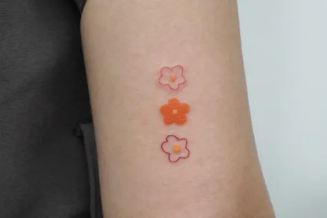 花のカラータトゥー