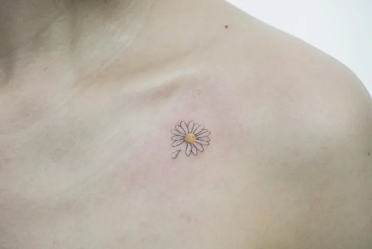 花のミニマルタトゥー